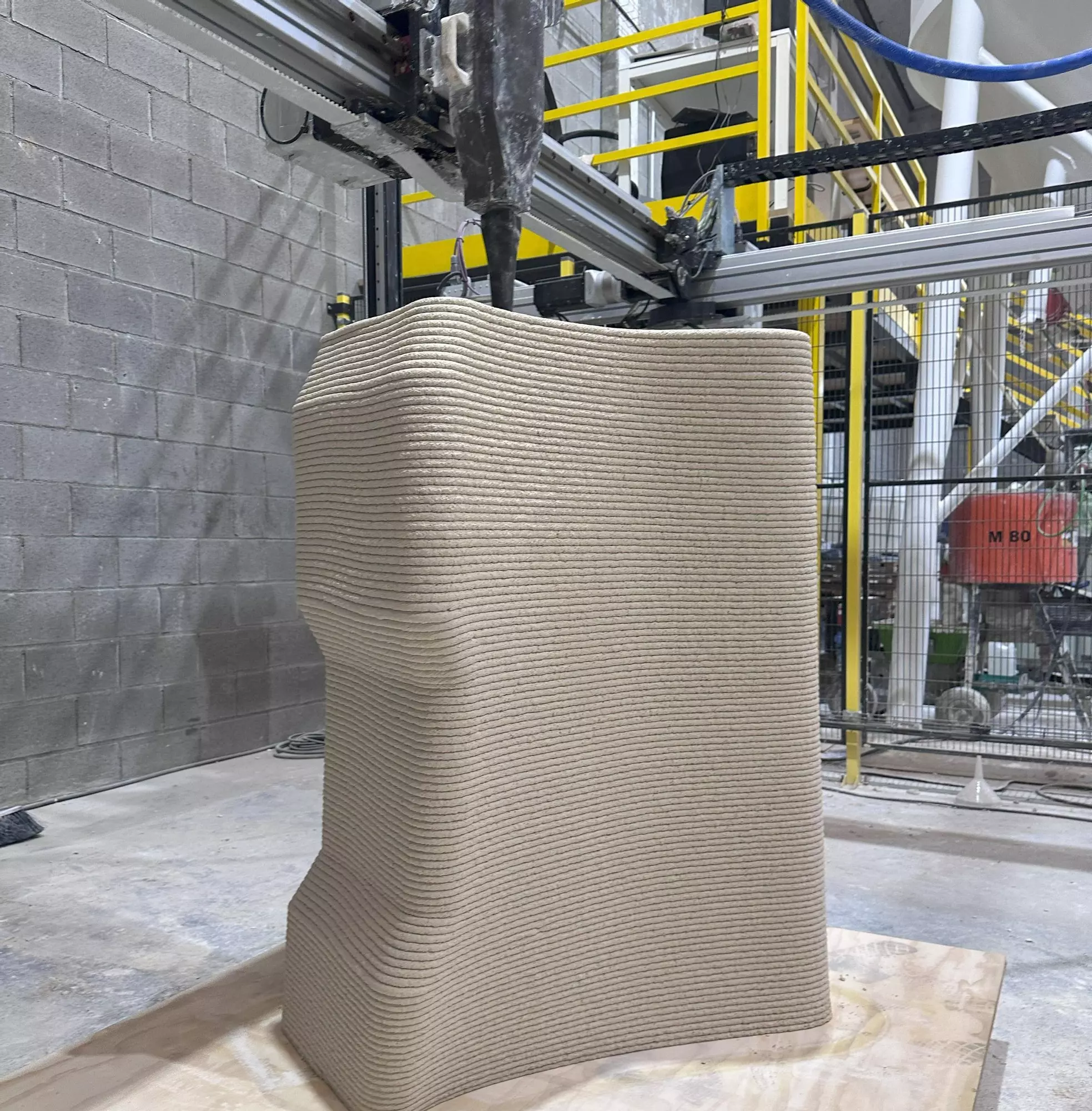 3D concrete printing of the FormART3D bench